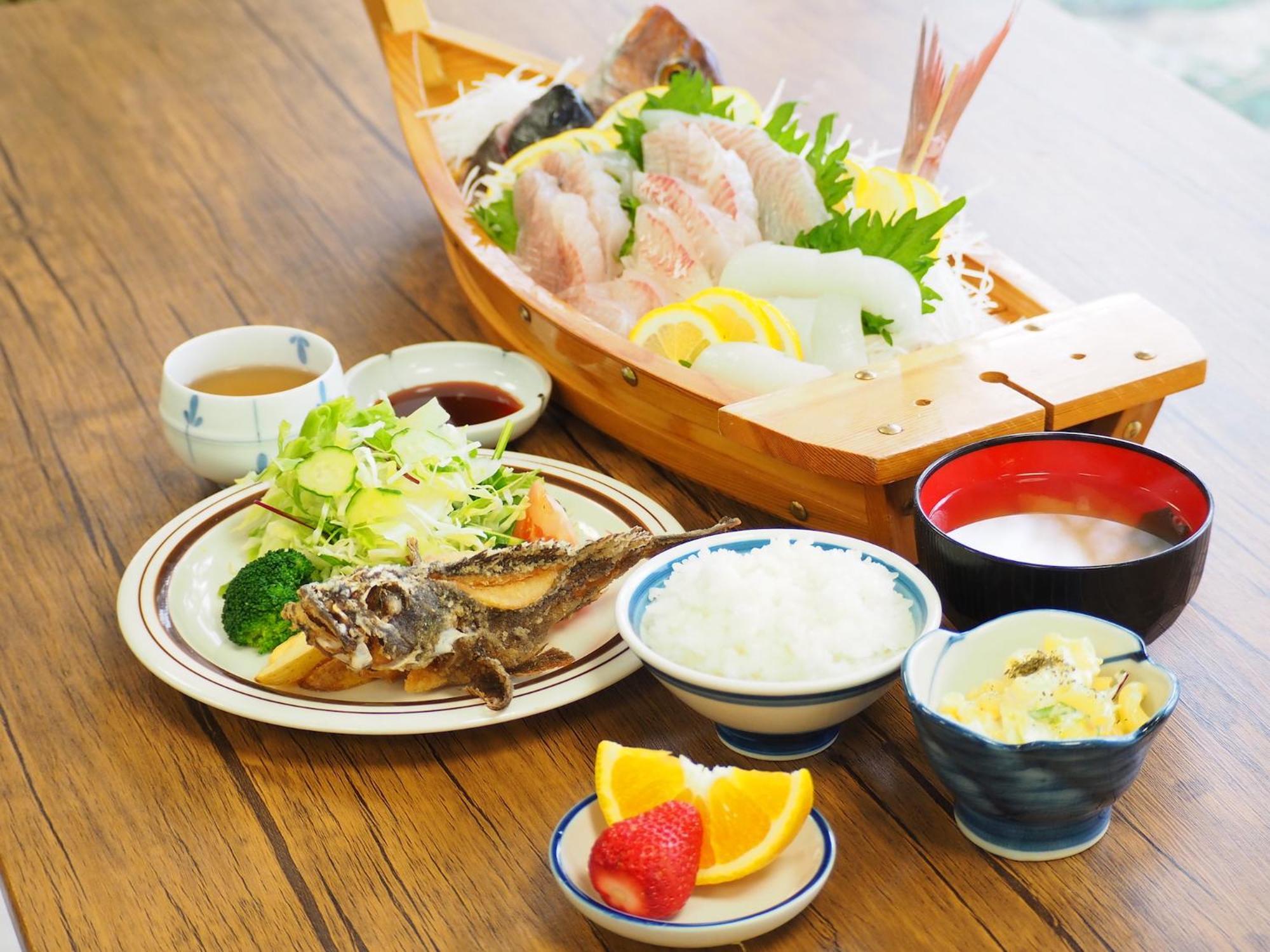 Shodoshima Olive Youth Hostel Экстерьер фото