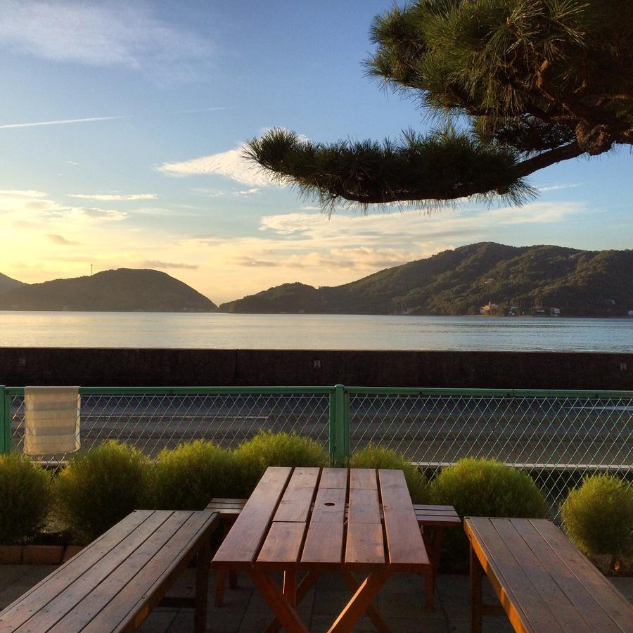 Shodoshima Olive Youth Hostel Экстерьер фото