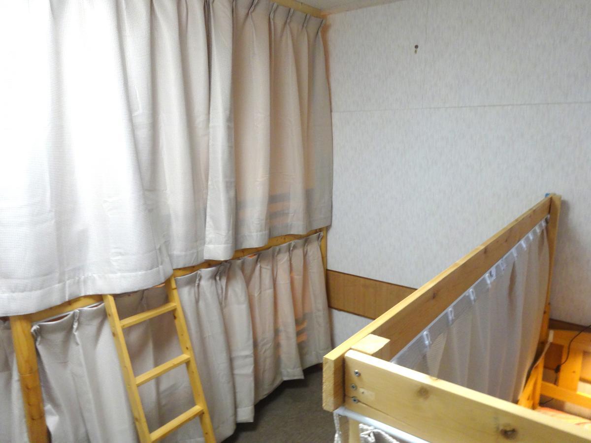 Shodoshima Olive Youth Hostel Номер фото