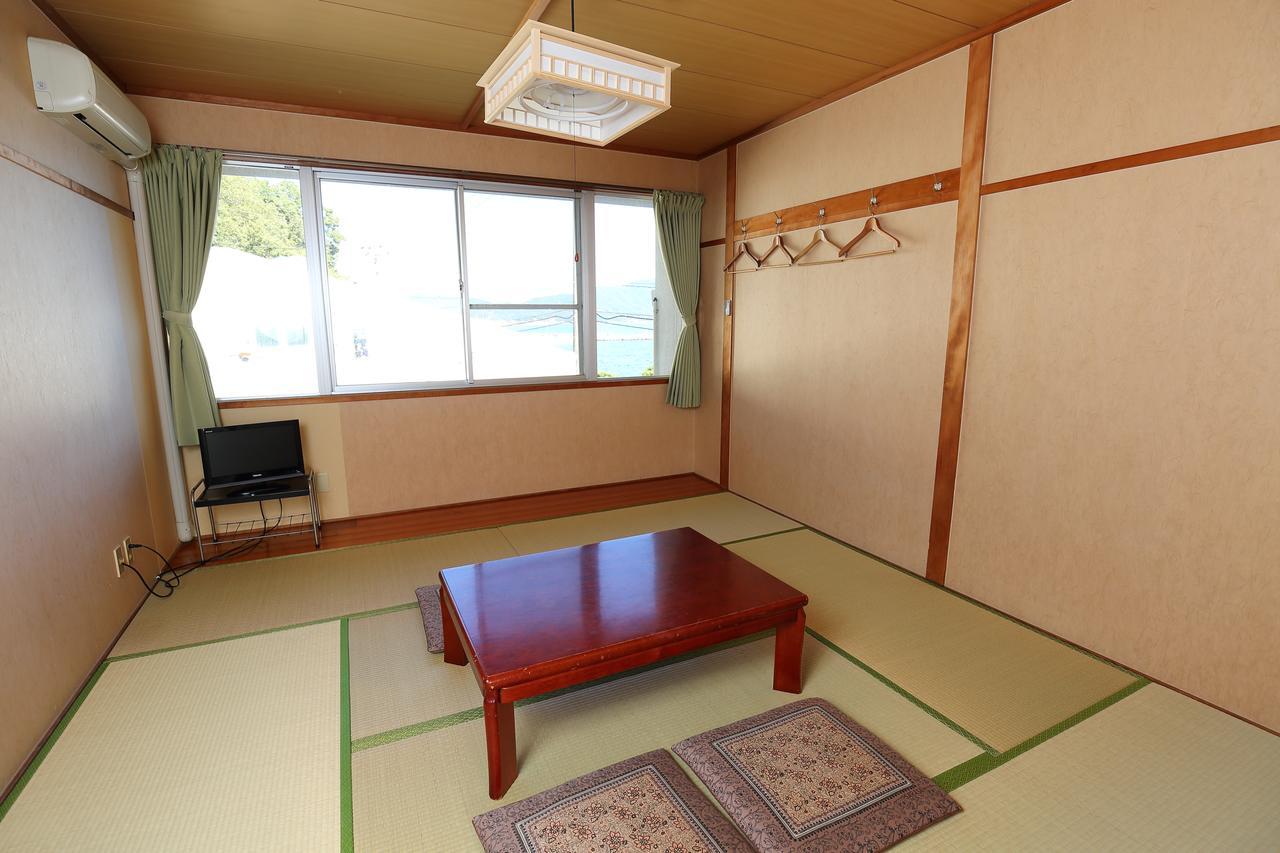 Shodoshima Olive Youth Hostel Экстерьер фото
